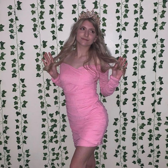 Shein pink silver glitter, toile bodycon mini dress, Barbiecore, size M, EUC - Picture 4 of 4